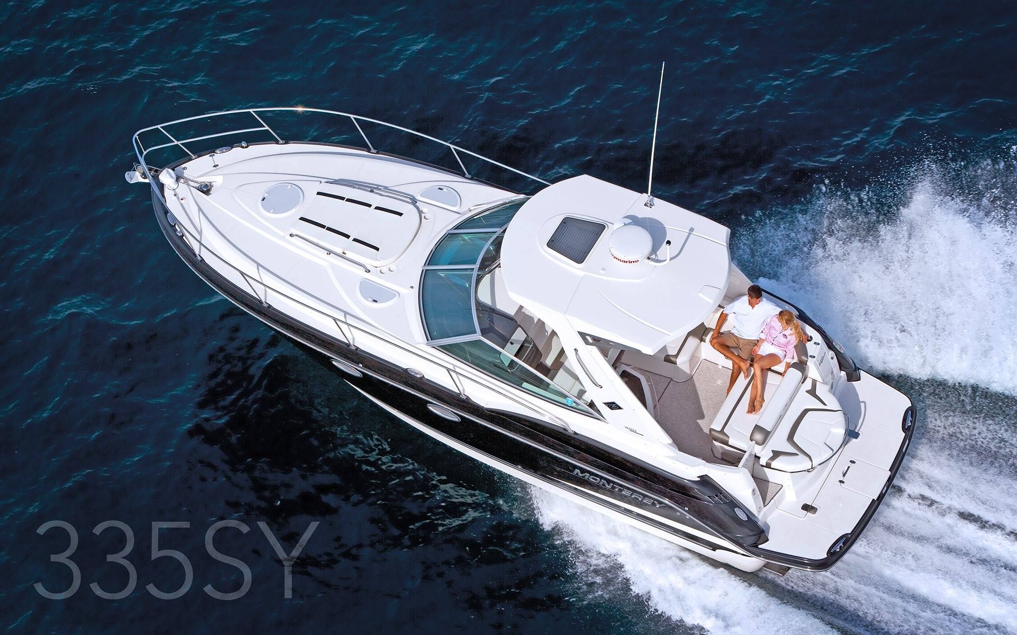 Monterey 335 Sport Yacht
