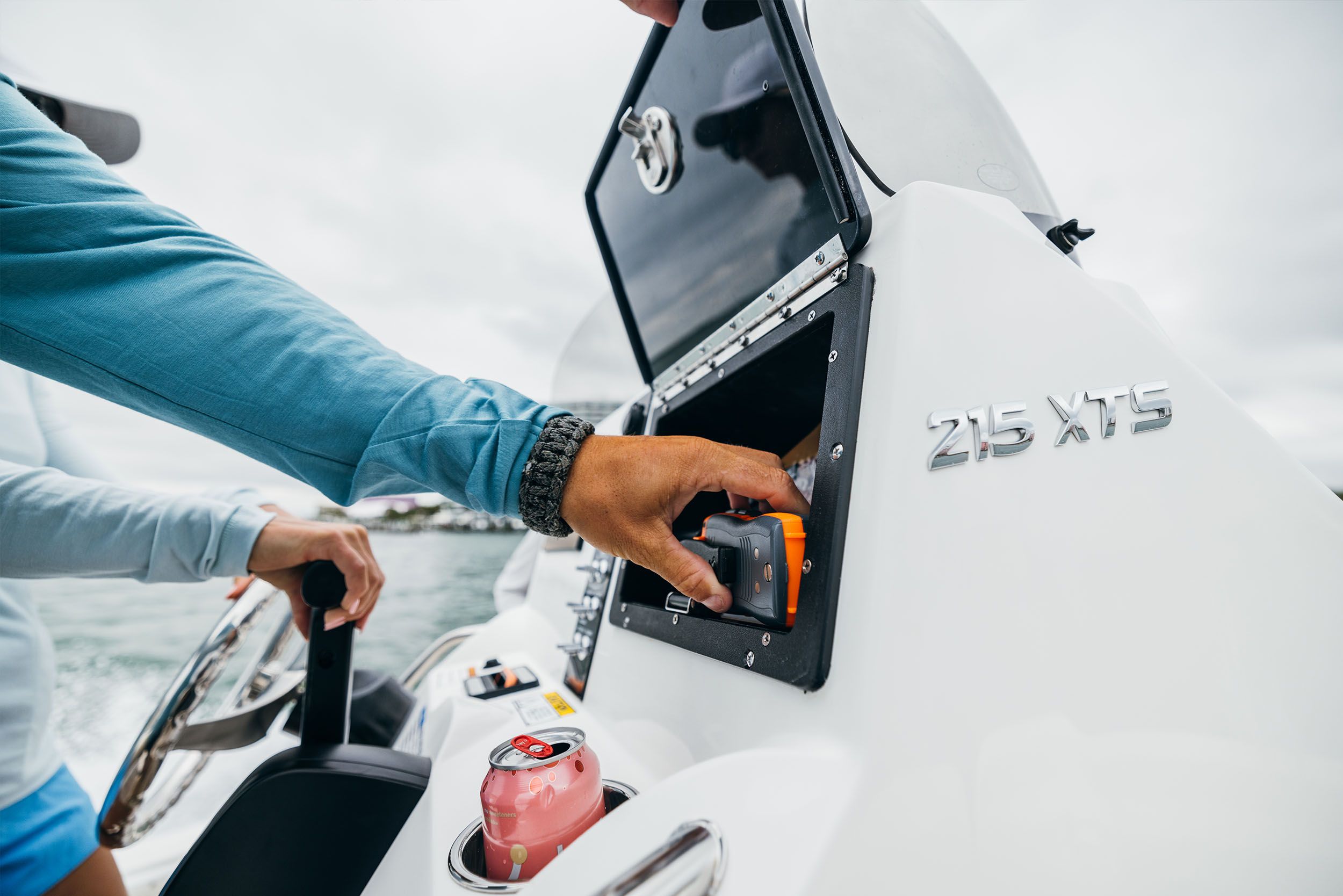 NauticStar Boats 214 Bay Interior