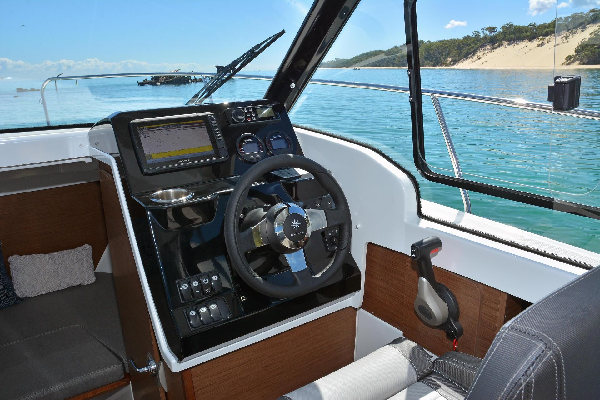 Jeanneau Merry Fisher 695 Serie2 Interior