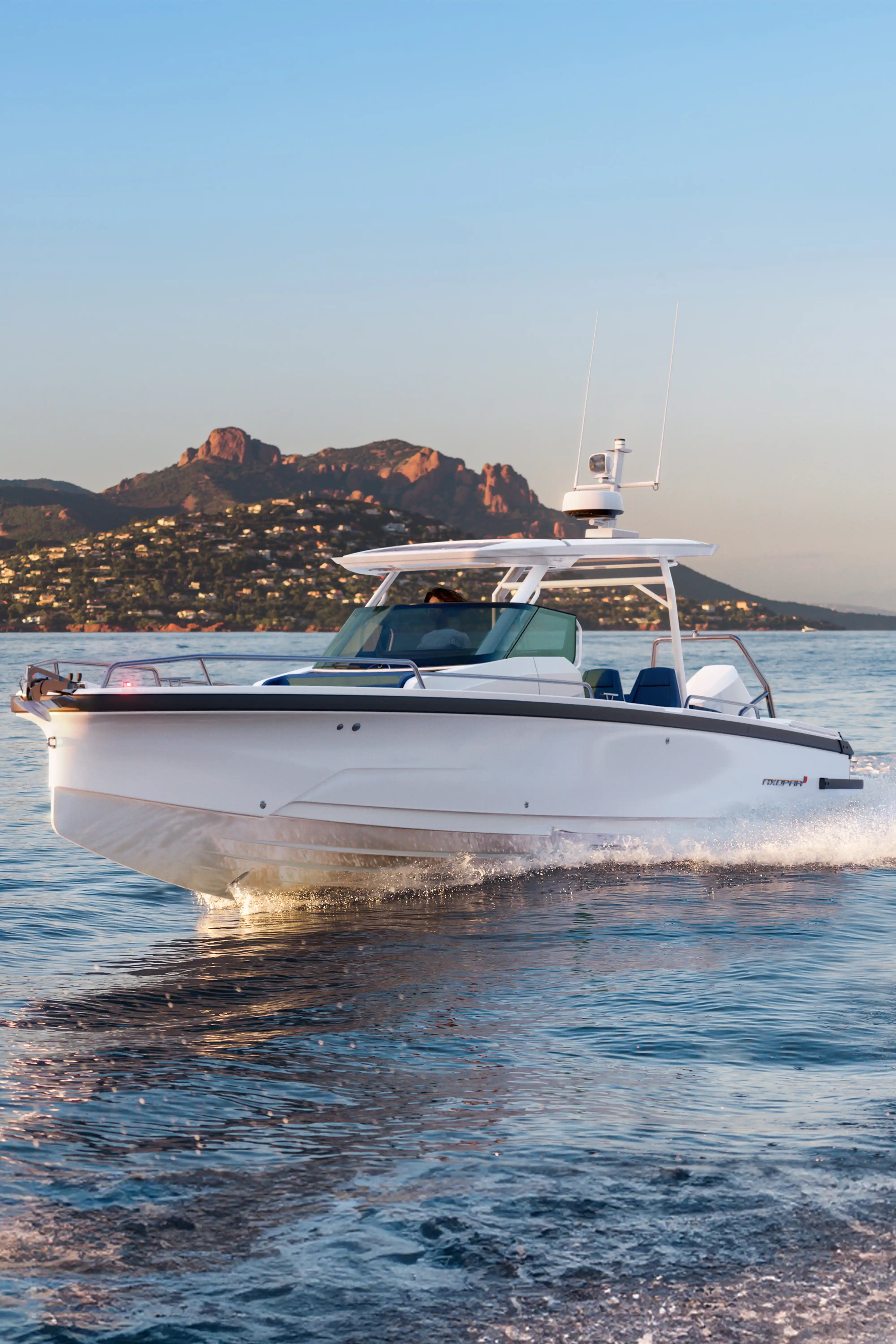 Axopar 29 Sun Top Exterior