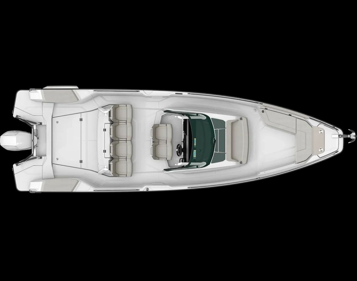 Open Aft Layout, with L-Sofa in the Bow