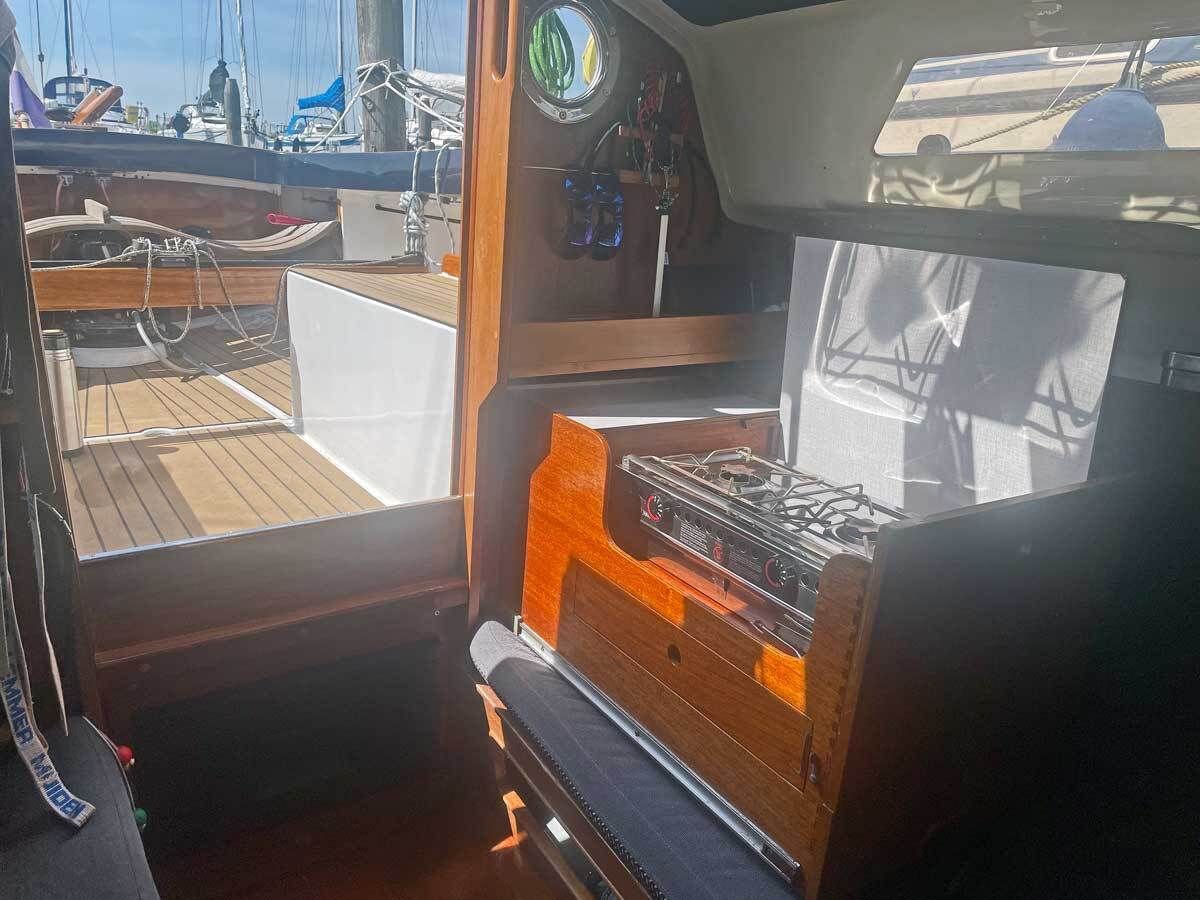 Børresen BB-10 Interior