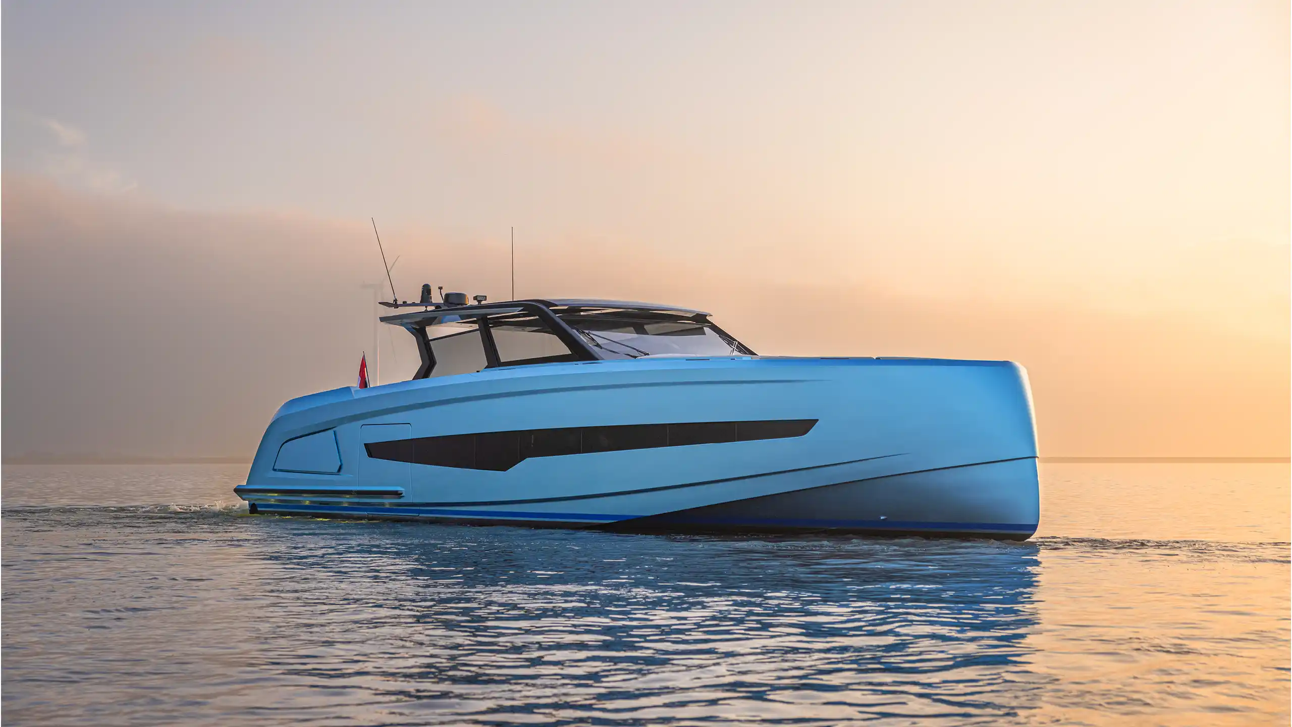 Vanquish Yachts VQ70 photo