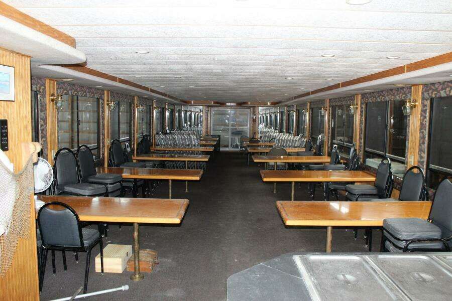Sumerset 75 Interior
