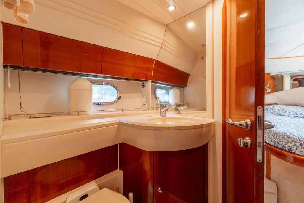 Interieur van de Princess Yachts 61
