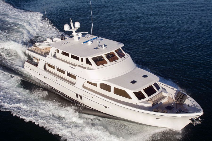 Offshore Yachts 92 Motoryacht Exterior