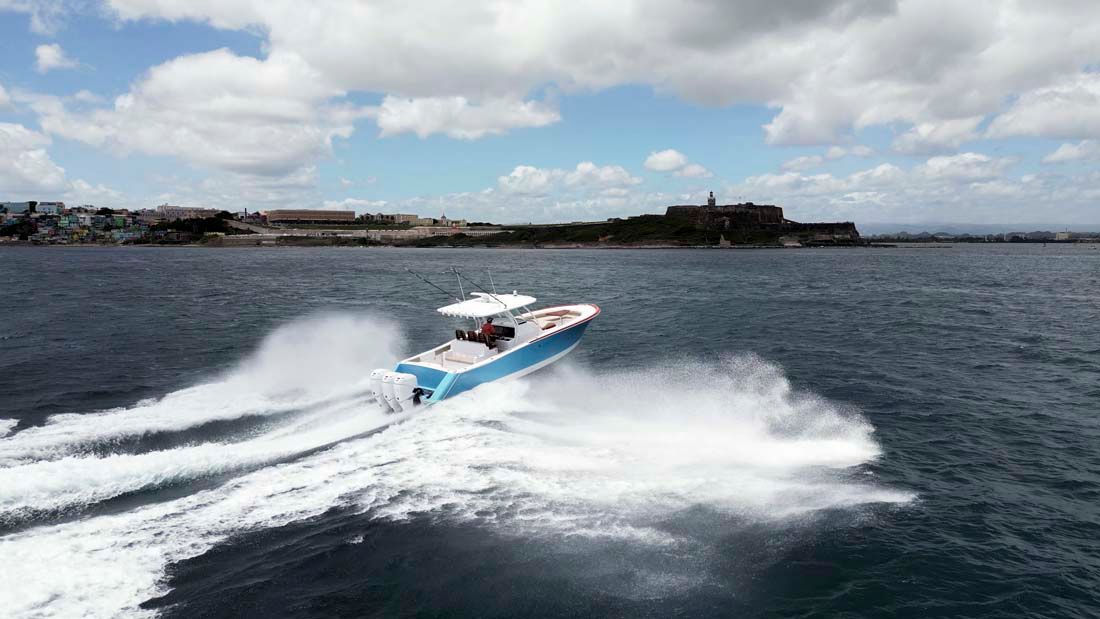 Vicem Yachts Center Console 37 Exterior