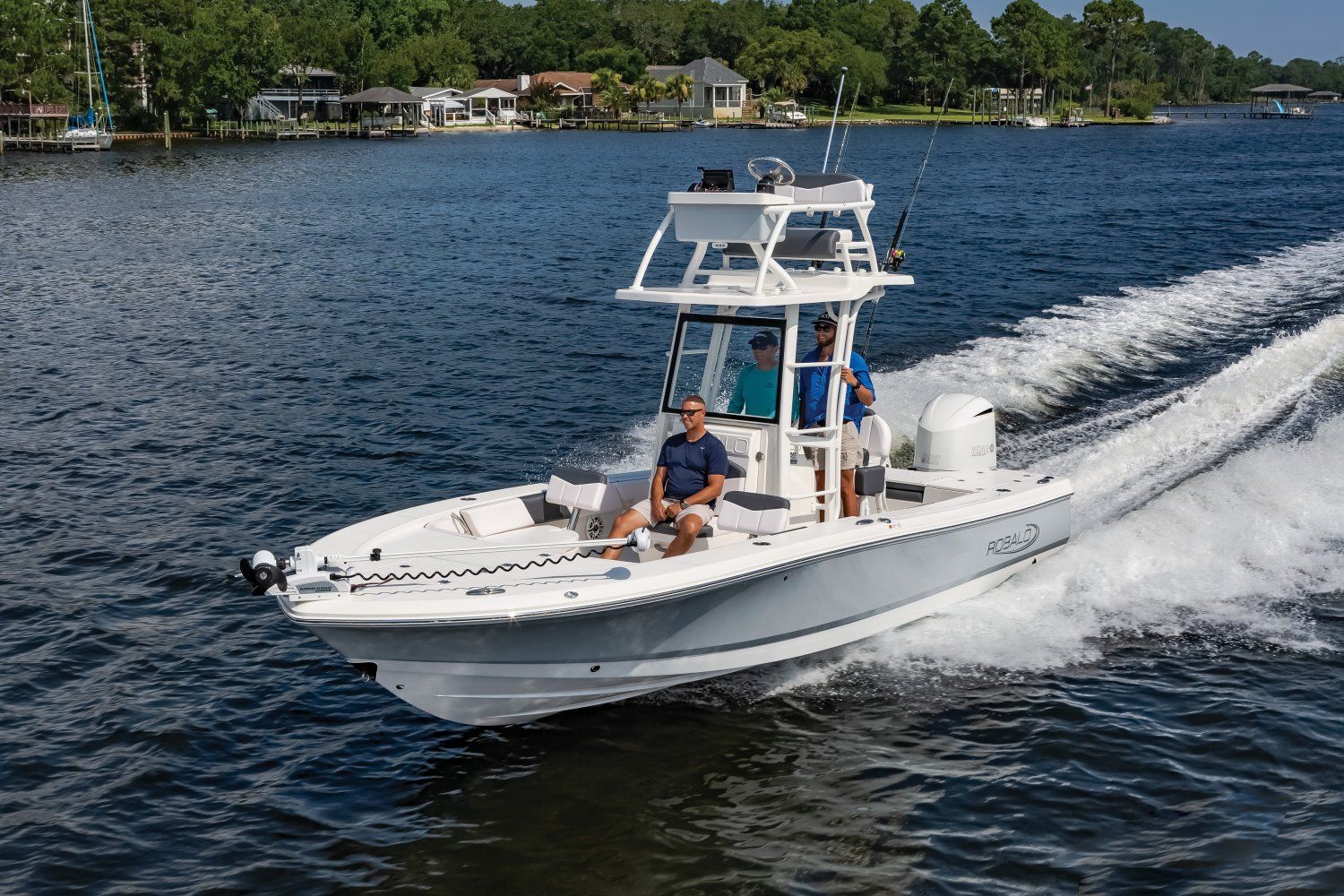Robalo Cayman 246 SD