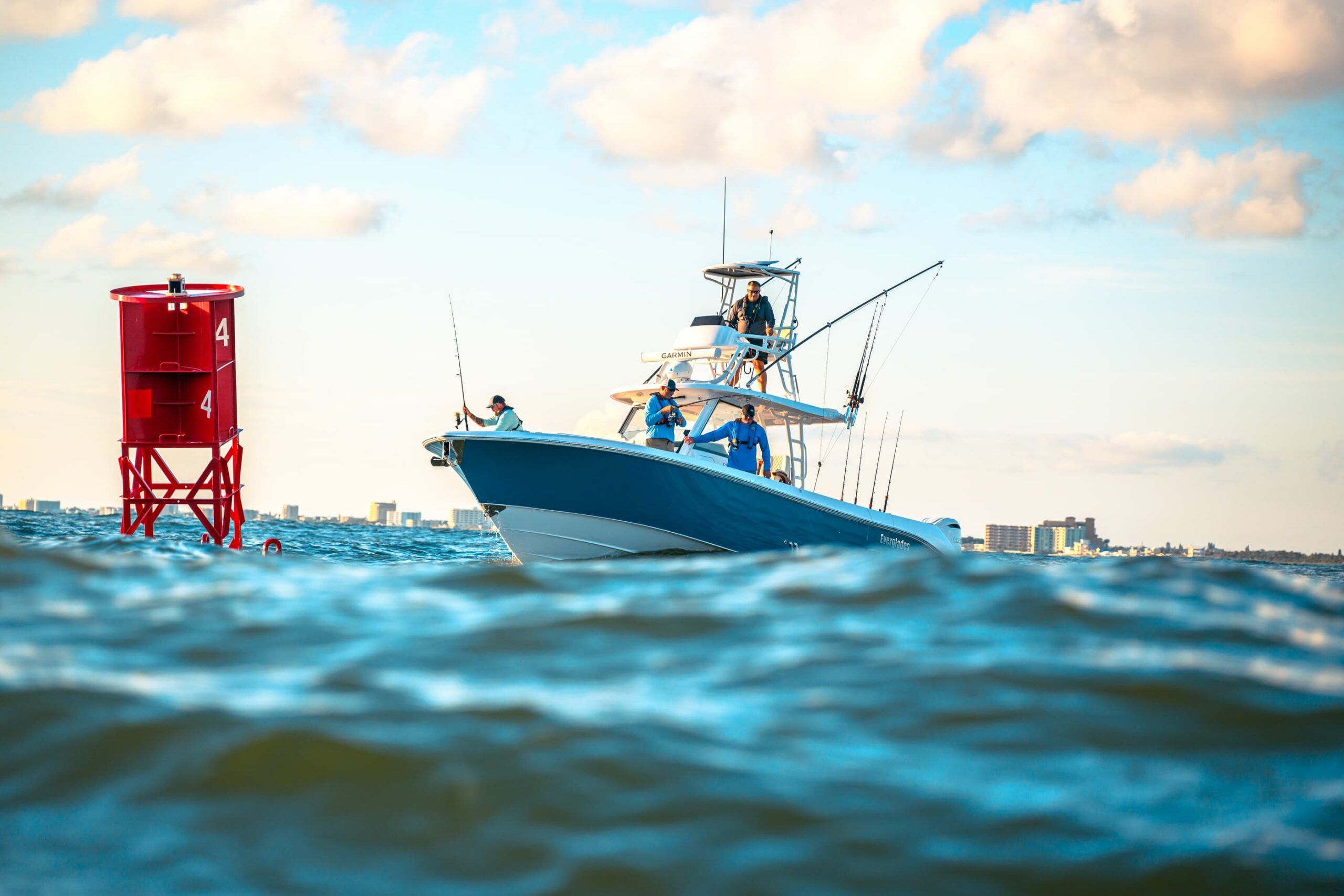 Everglades Boats 375CC Exterior