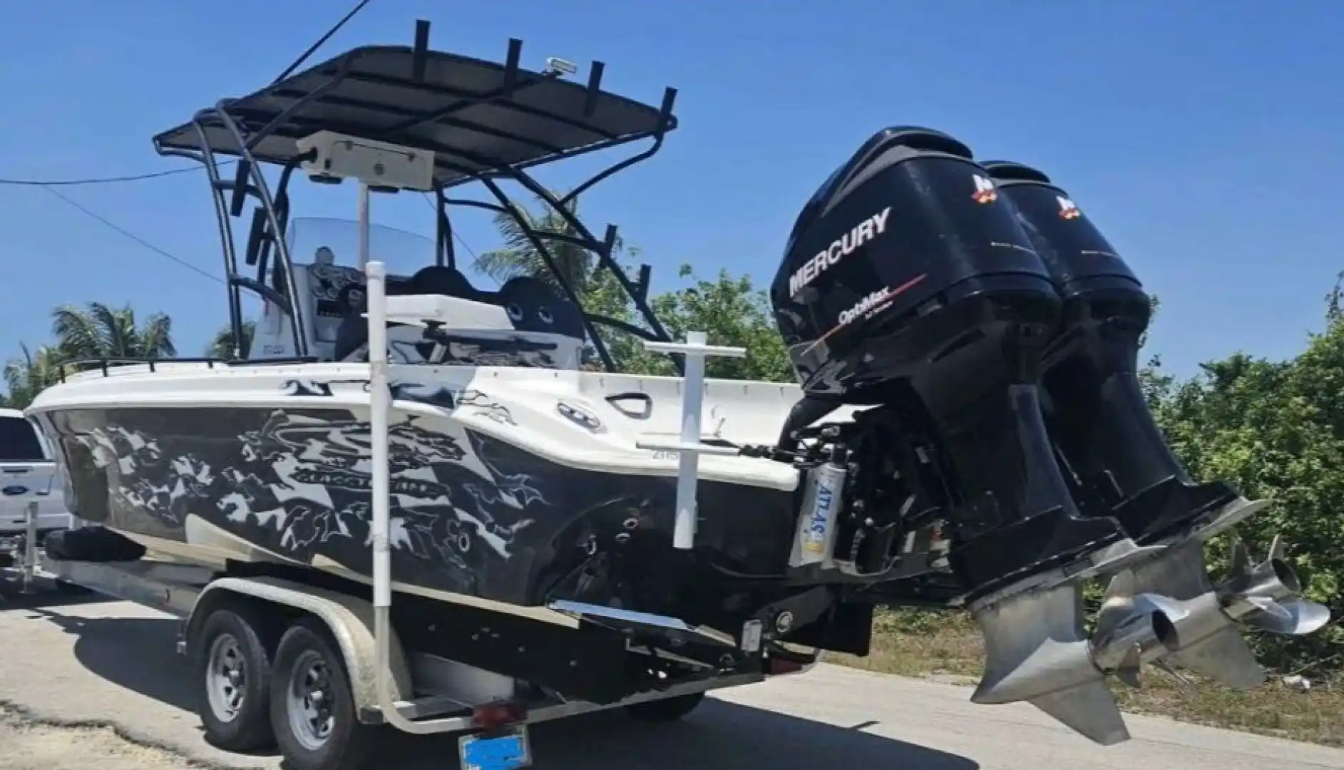 Exterior del Glasstream 273 SCX