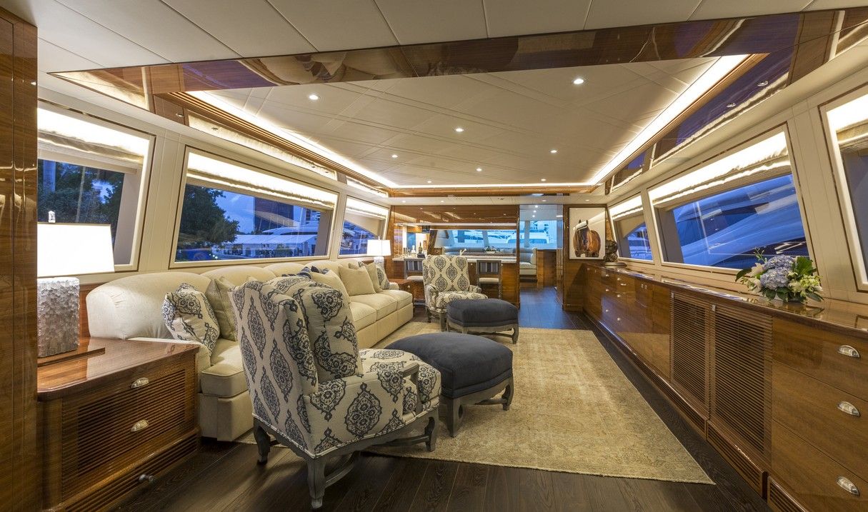 Horizon E100 Interior