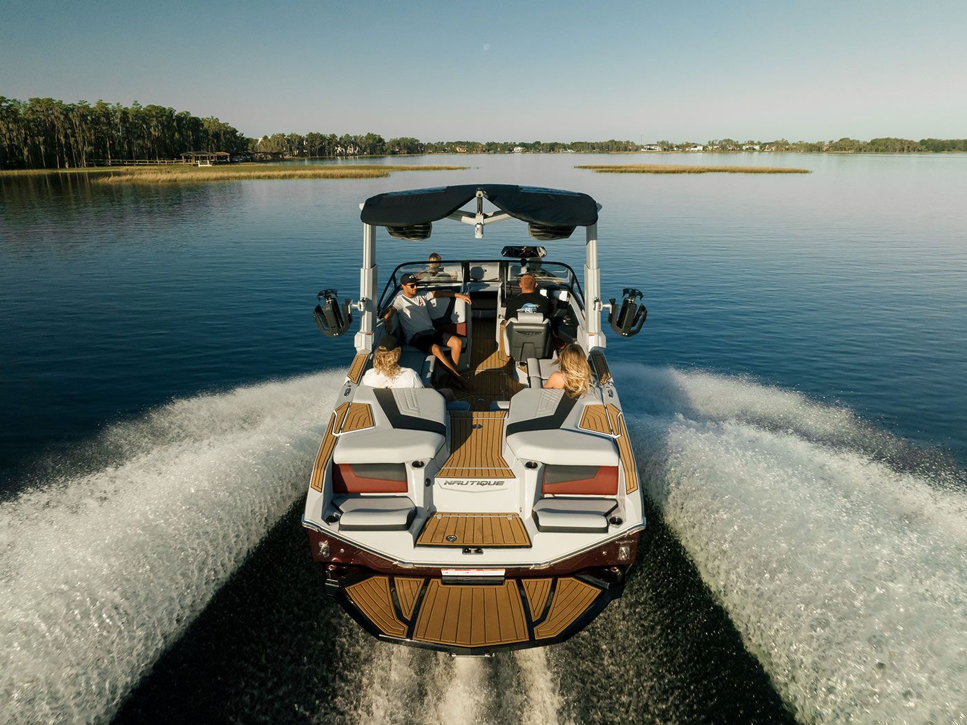 Nautique Super Air G23 Exterior