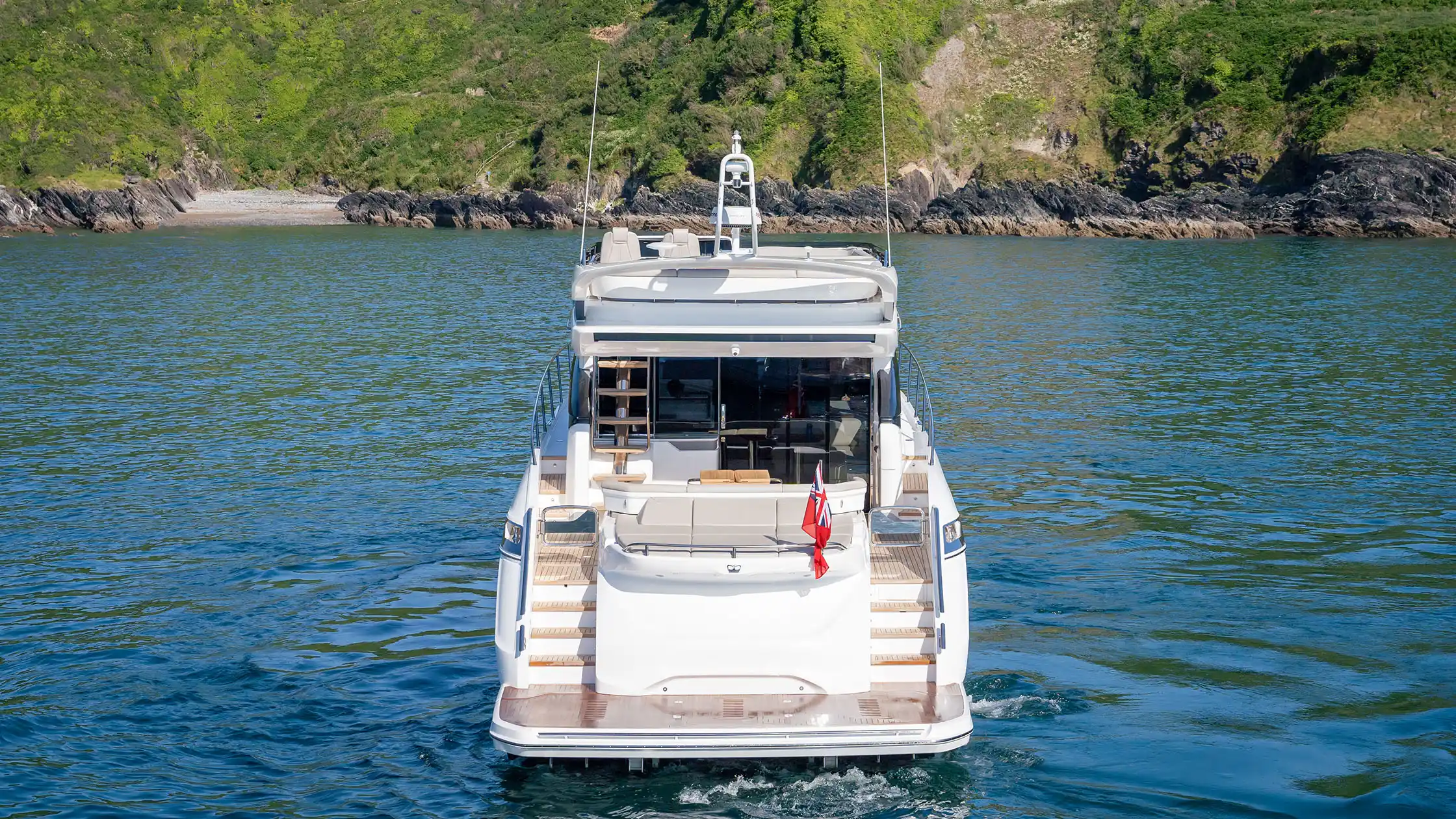 Princess Yachts S62 Exterior