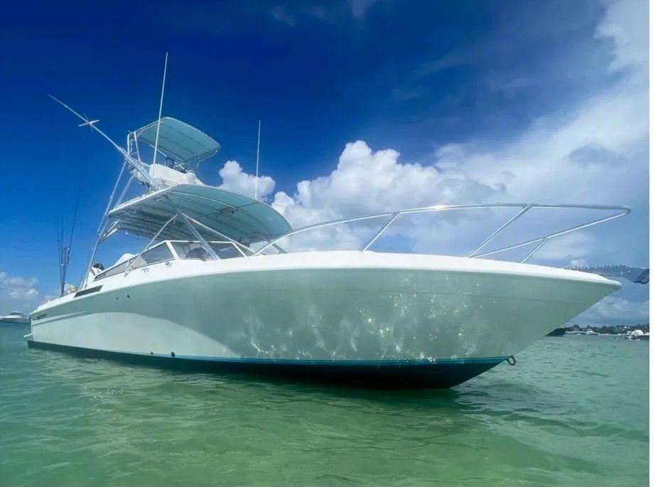 Contender 35 Side Console