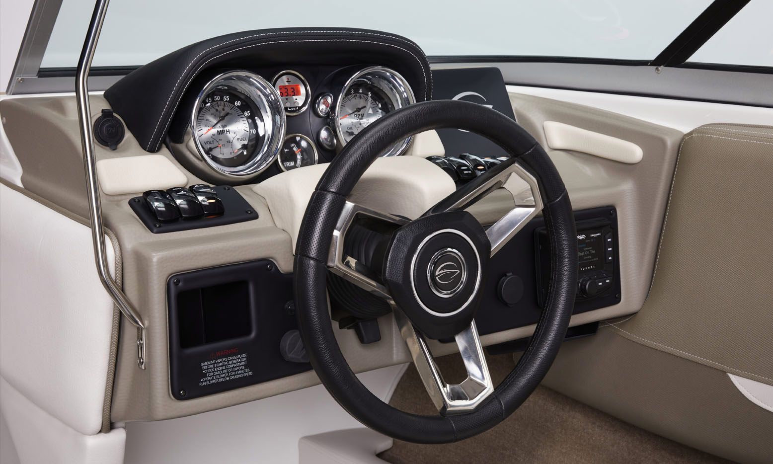 Esterni del Crownline 220 SS
