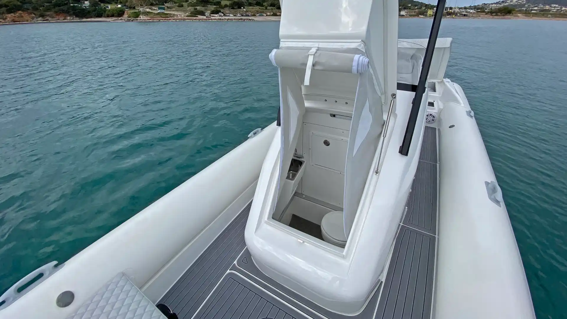 Interni del Ribco Marine Seafarer 33