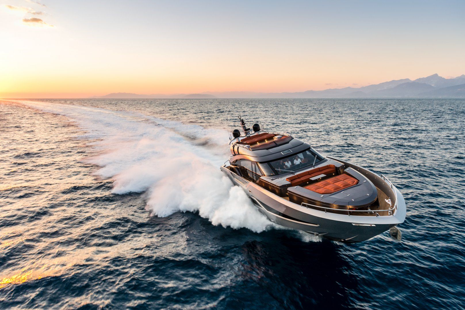Esterni del AB Yachts 80