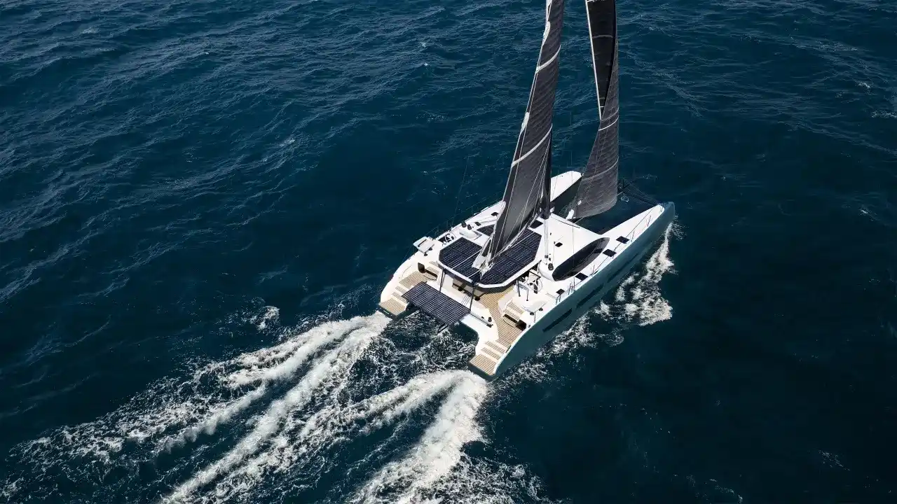 Esterni del Outremer 64