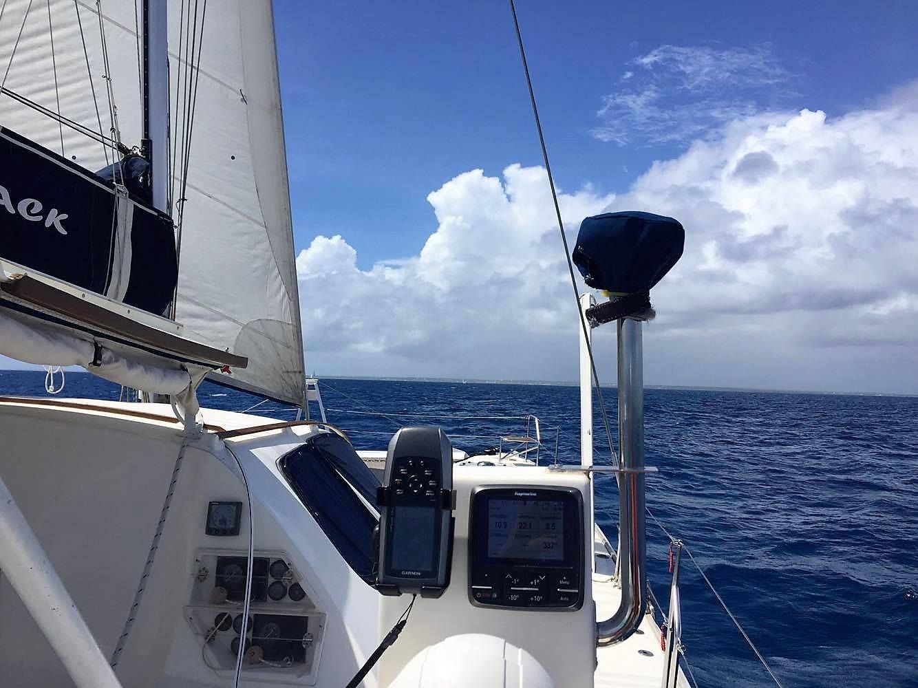 Catana 471 Interior