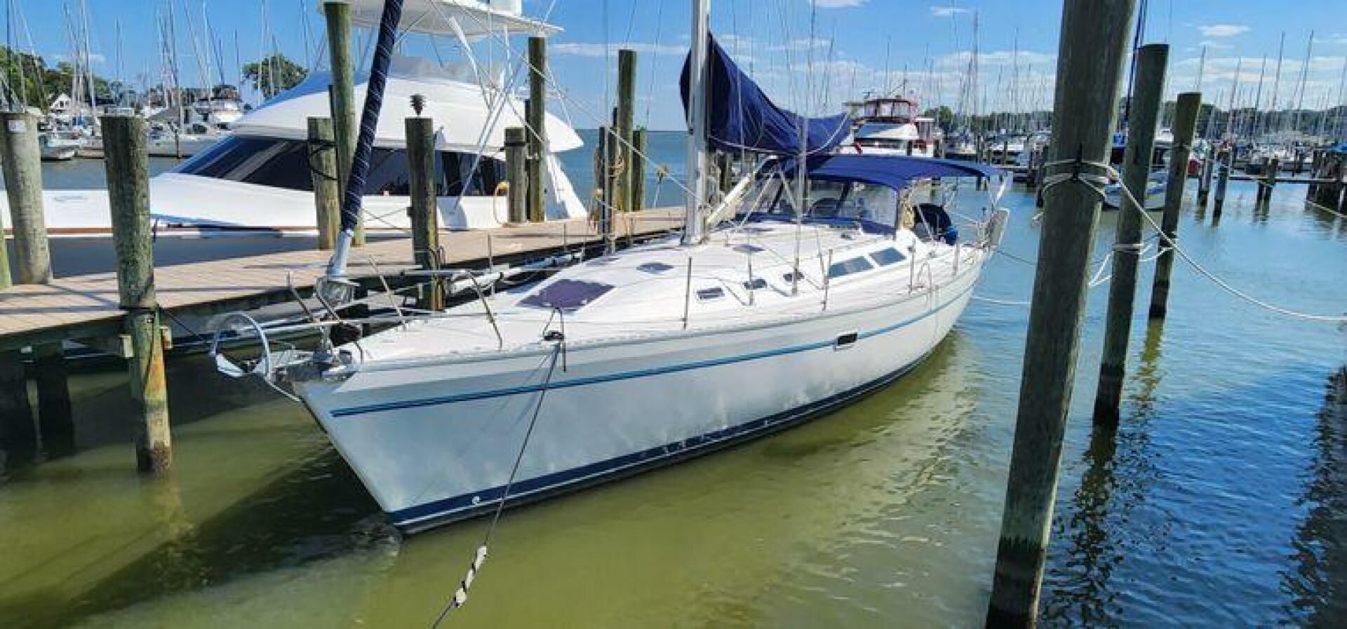 Extérieur du Catalina Yachts 400