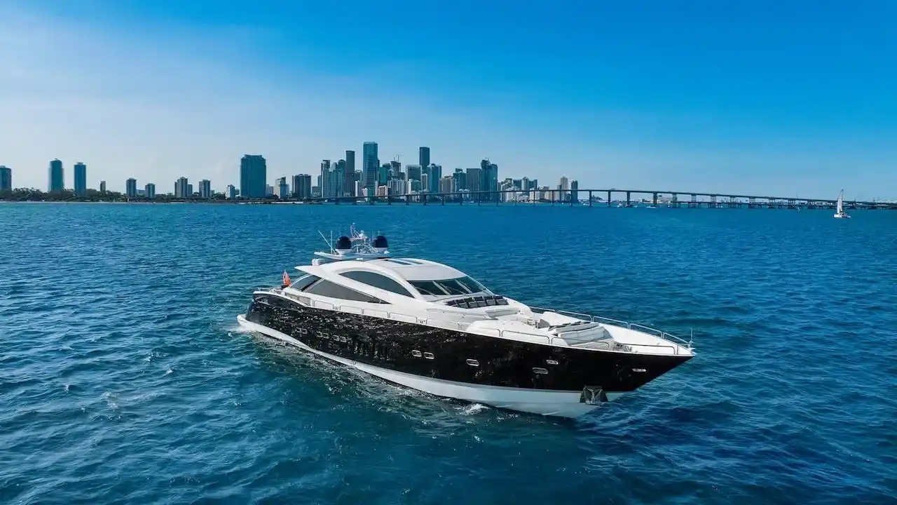 Esterni del Sunseeker Predator 108