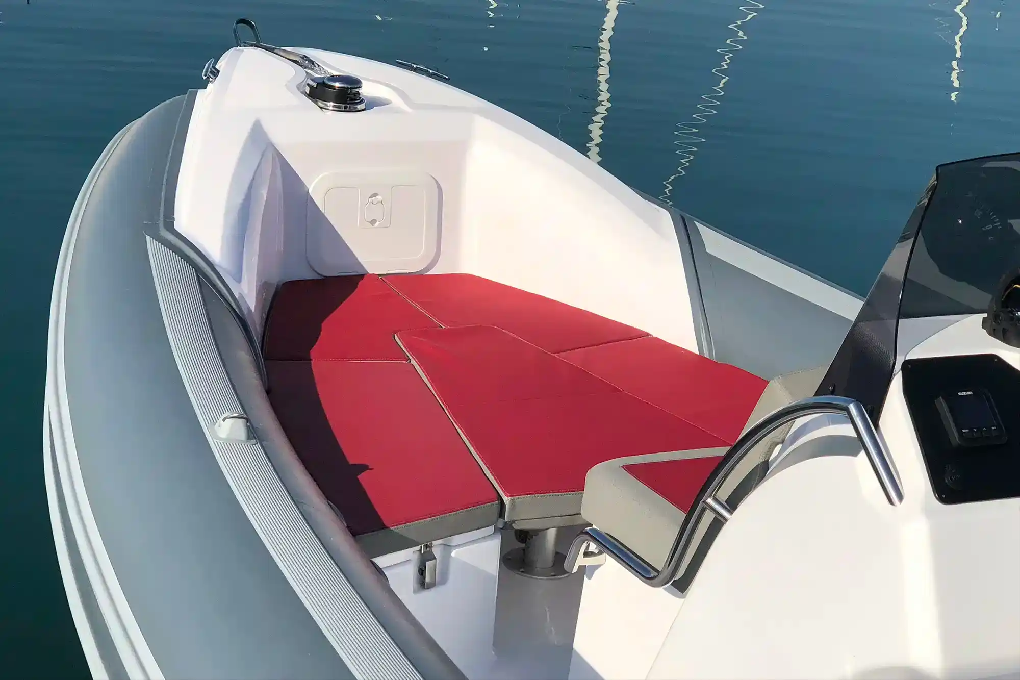 Intérieur du MV Marine MV 25GT