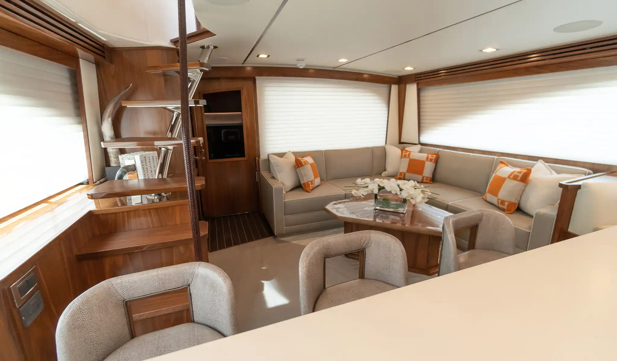 Interni del Viking Yacht 68EB