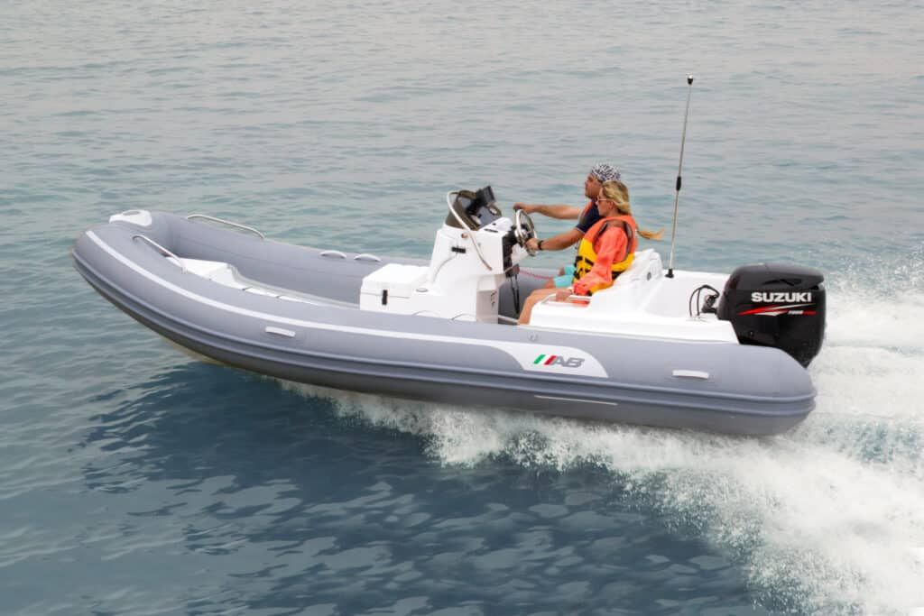 AB Inflatables Oceanus 17 VST