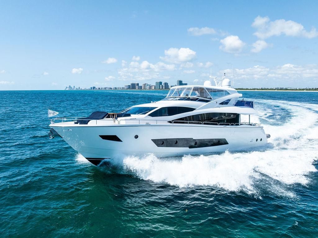 Sunseeker 86 Yacht