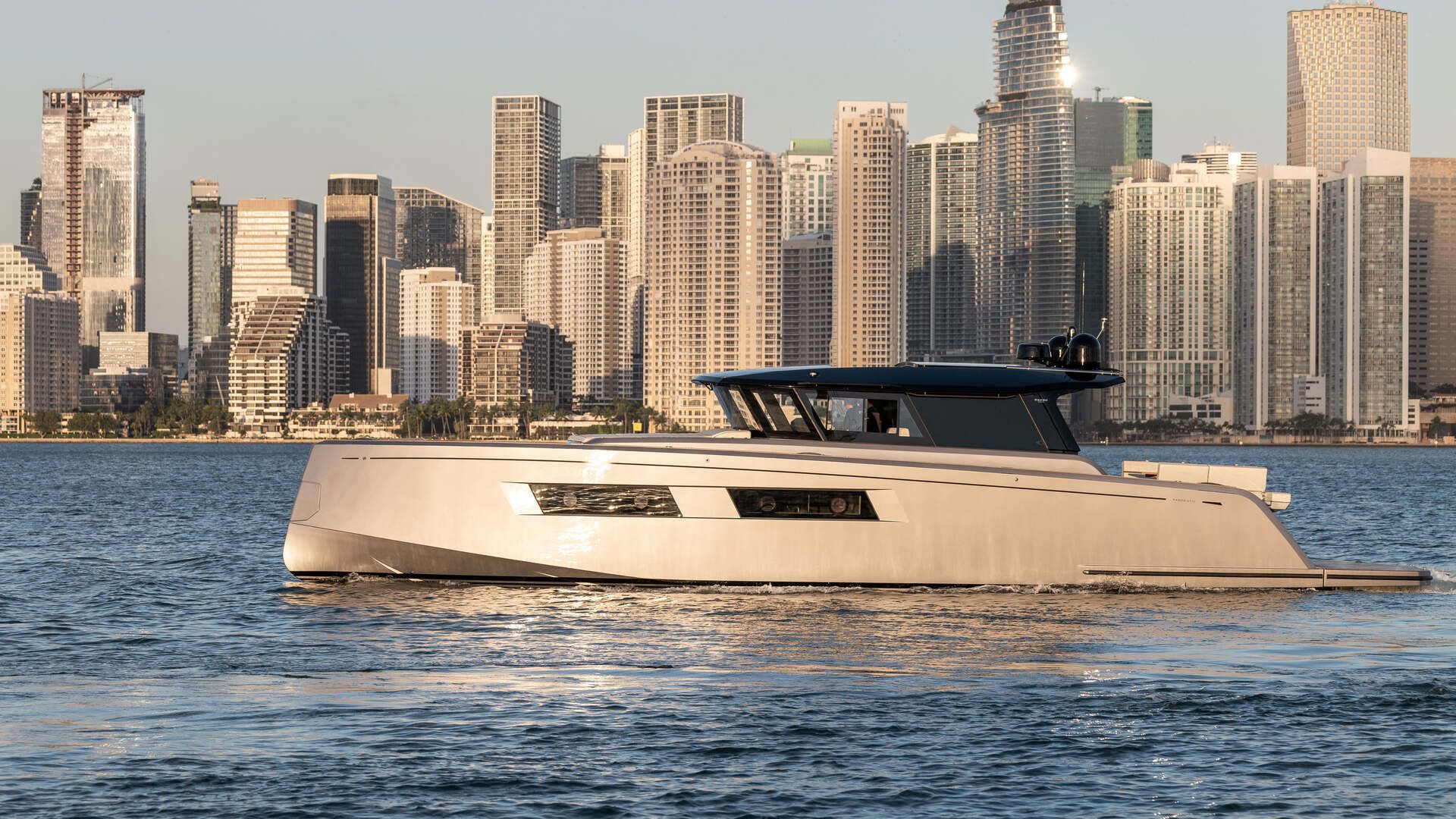 Pardo Yachts GT52 photo