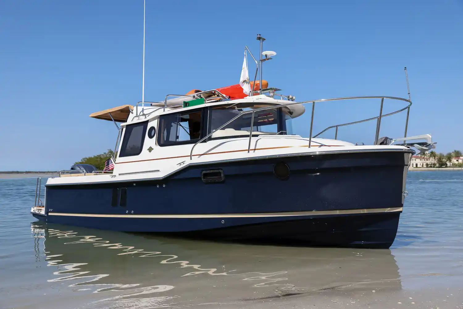 Ranger Tugs R-25 Exterior