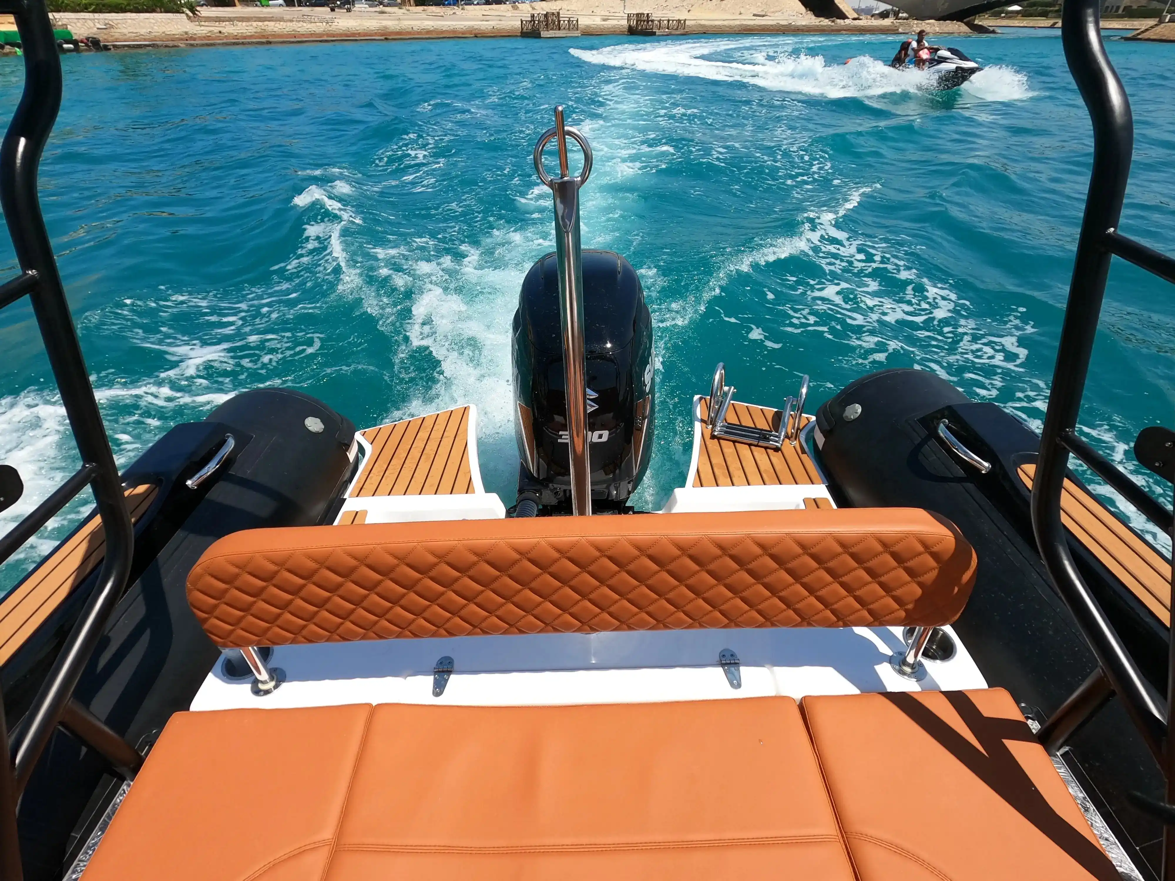 Interni del Tiger Marine Open 850