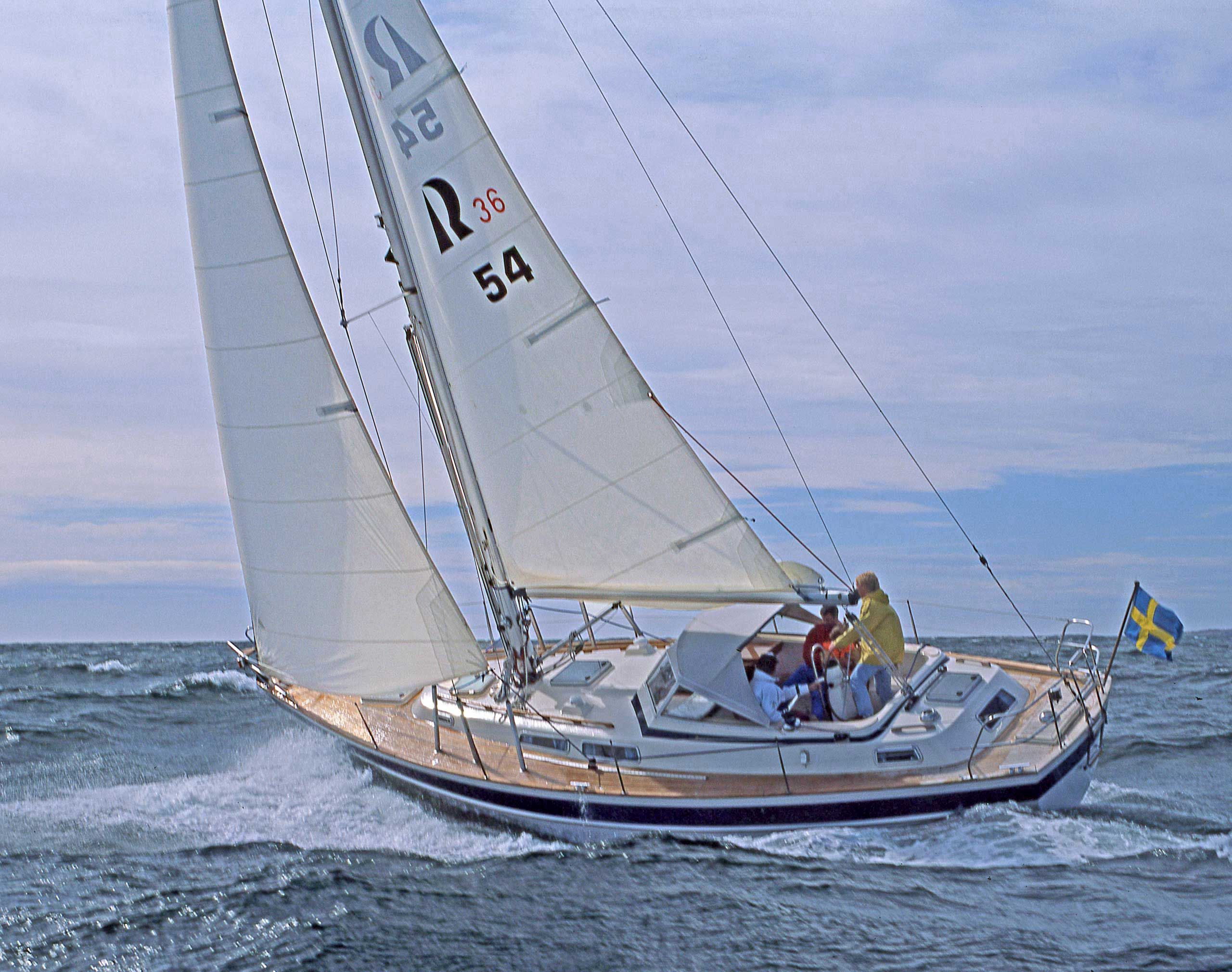Hallberg-Rassy 36 Exterior
