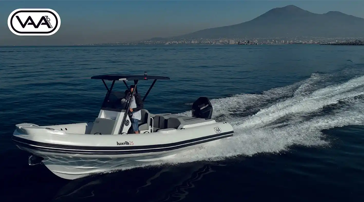 Aqvaboats Luxrib 25 Exterior