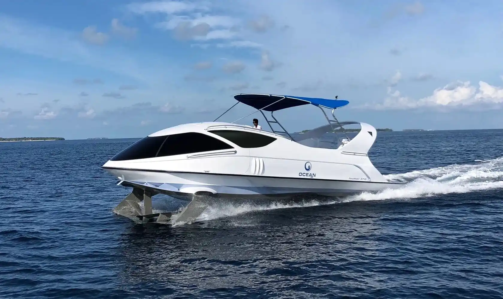 Paritetboat Looker 370 Exterior