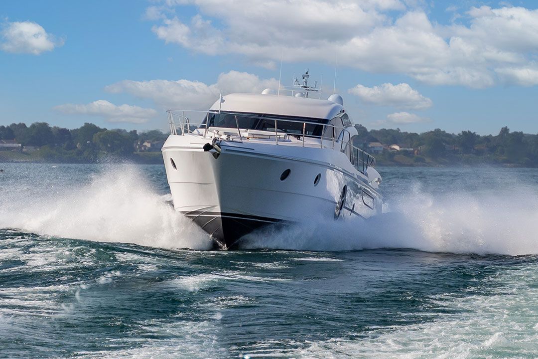 Exterieur van de Neptunus Yachts 650E
