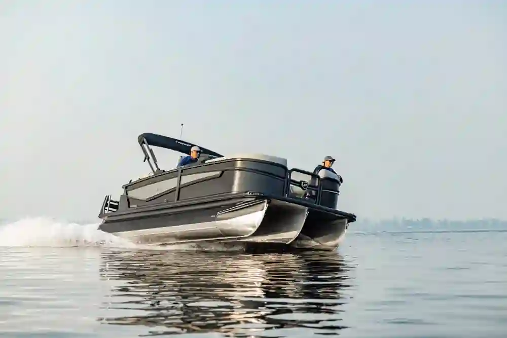 Premier 230 Intrigue