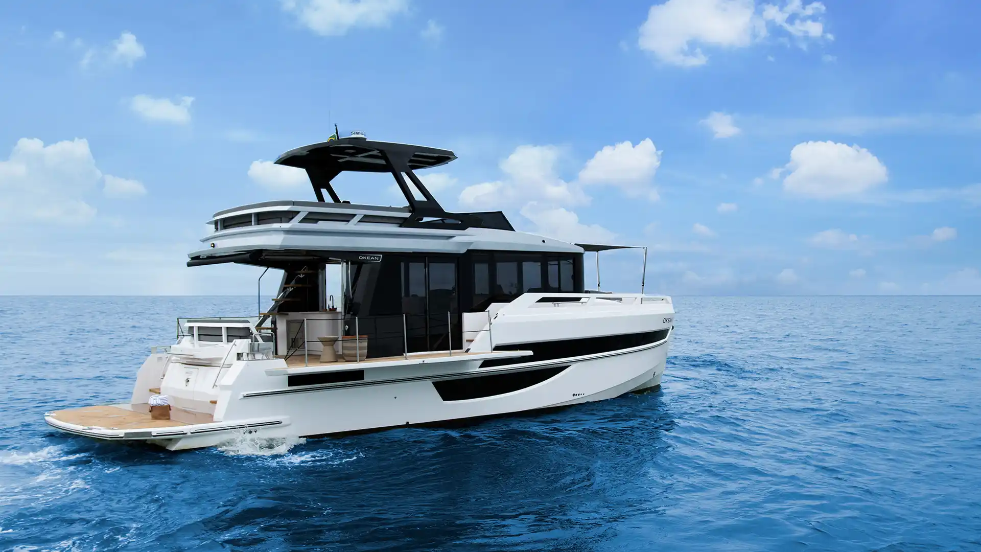 Okean 52' Exterior