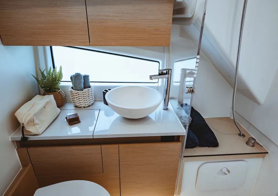 Delphia 10 LoungeTop Interior