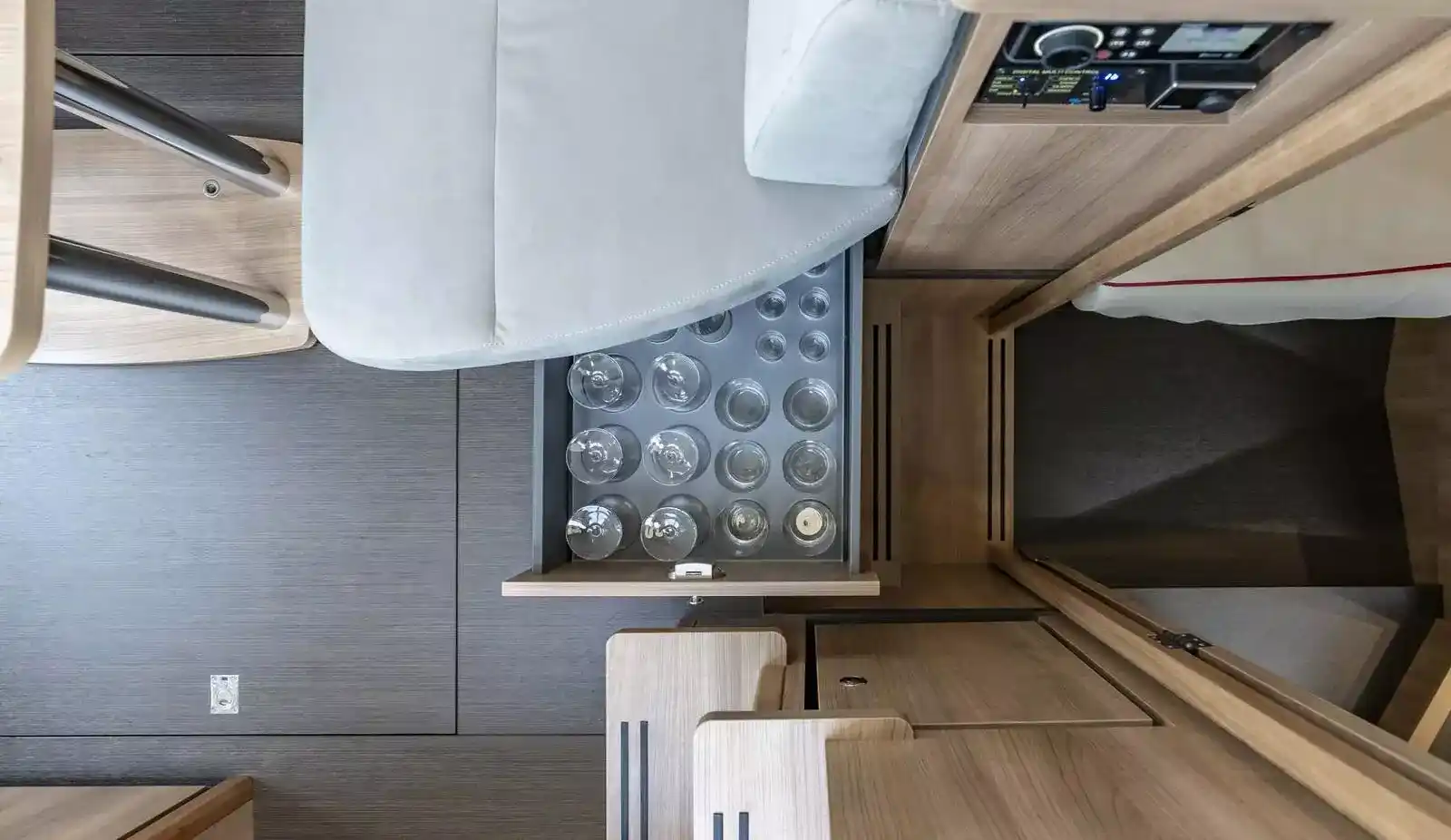 Interni del Linssen 30 SL AC