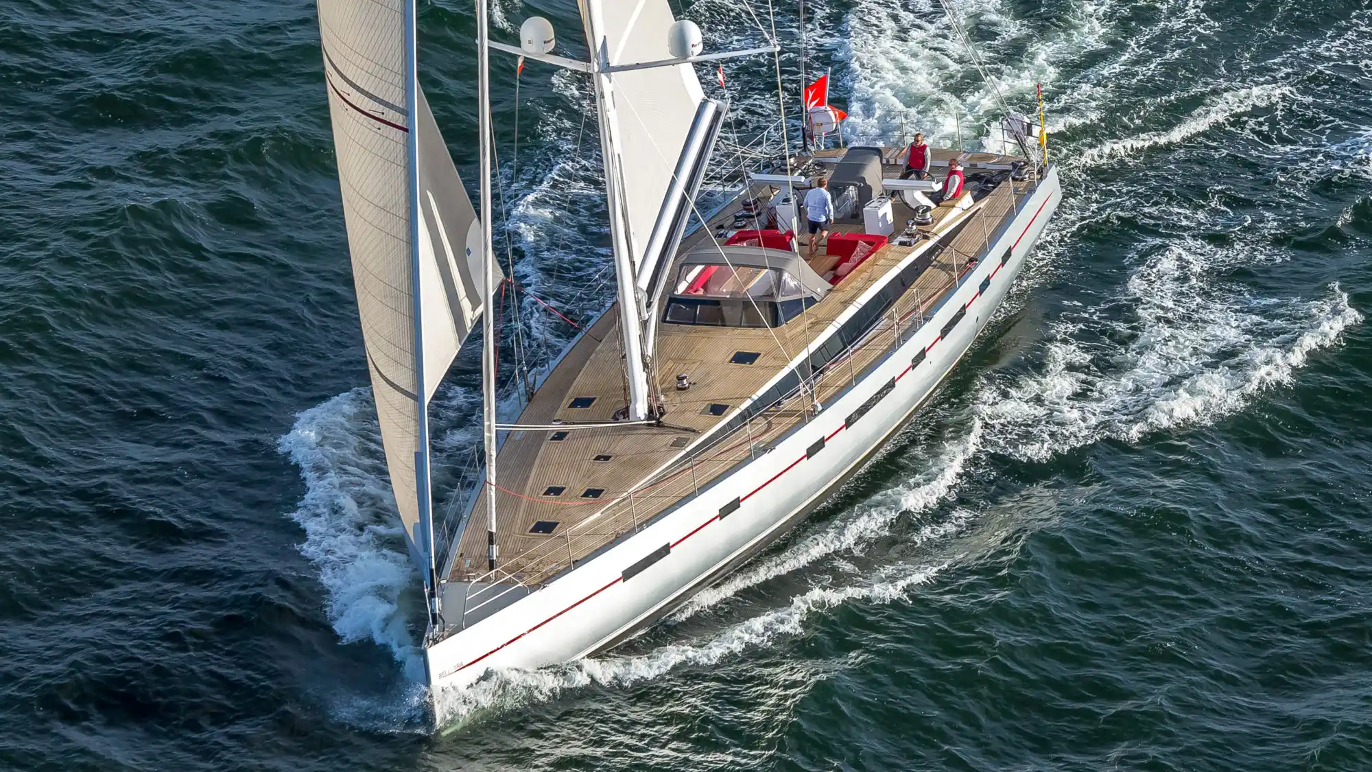 Extérieur du Conrad YCC91 / Bellkara