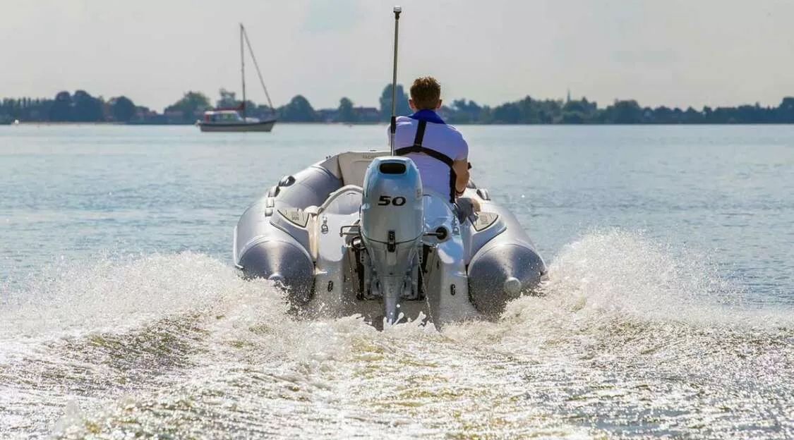 Zodiac Yachtline 400