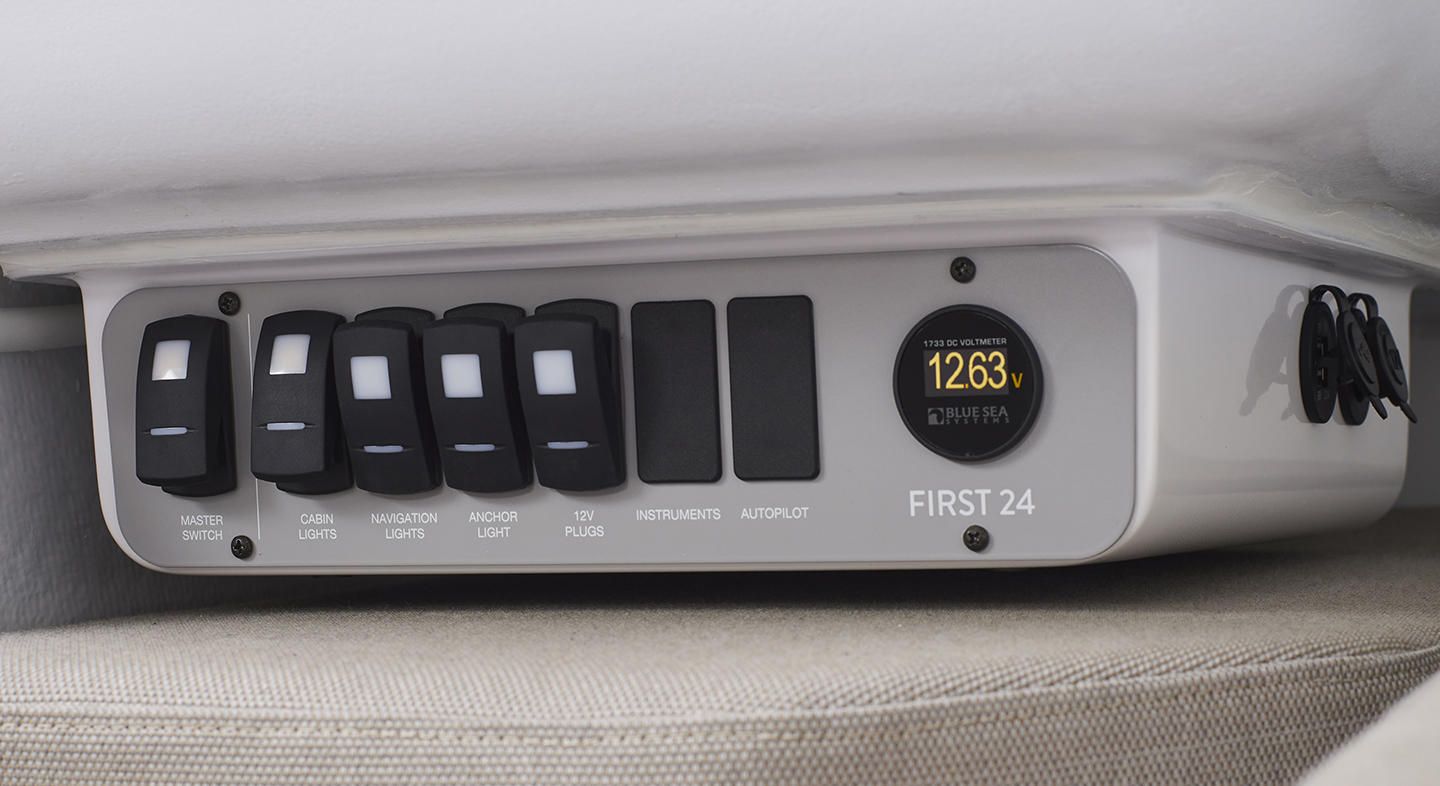 Interieur van de Beneteau First 24
