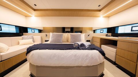 De Antonio Yachts D60 Interior