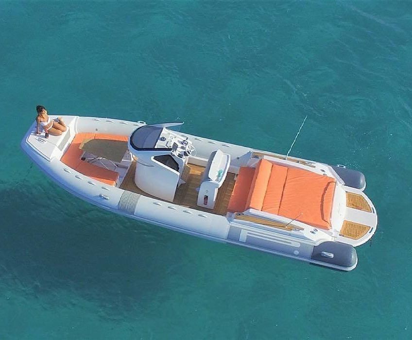 Pirelli Speedboats 880 L Exterior