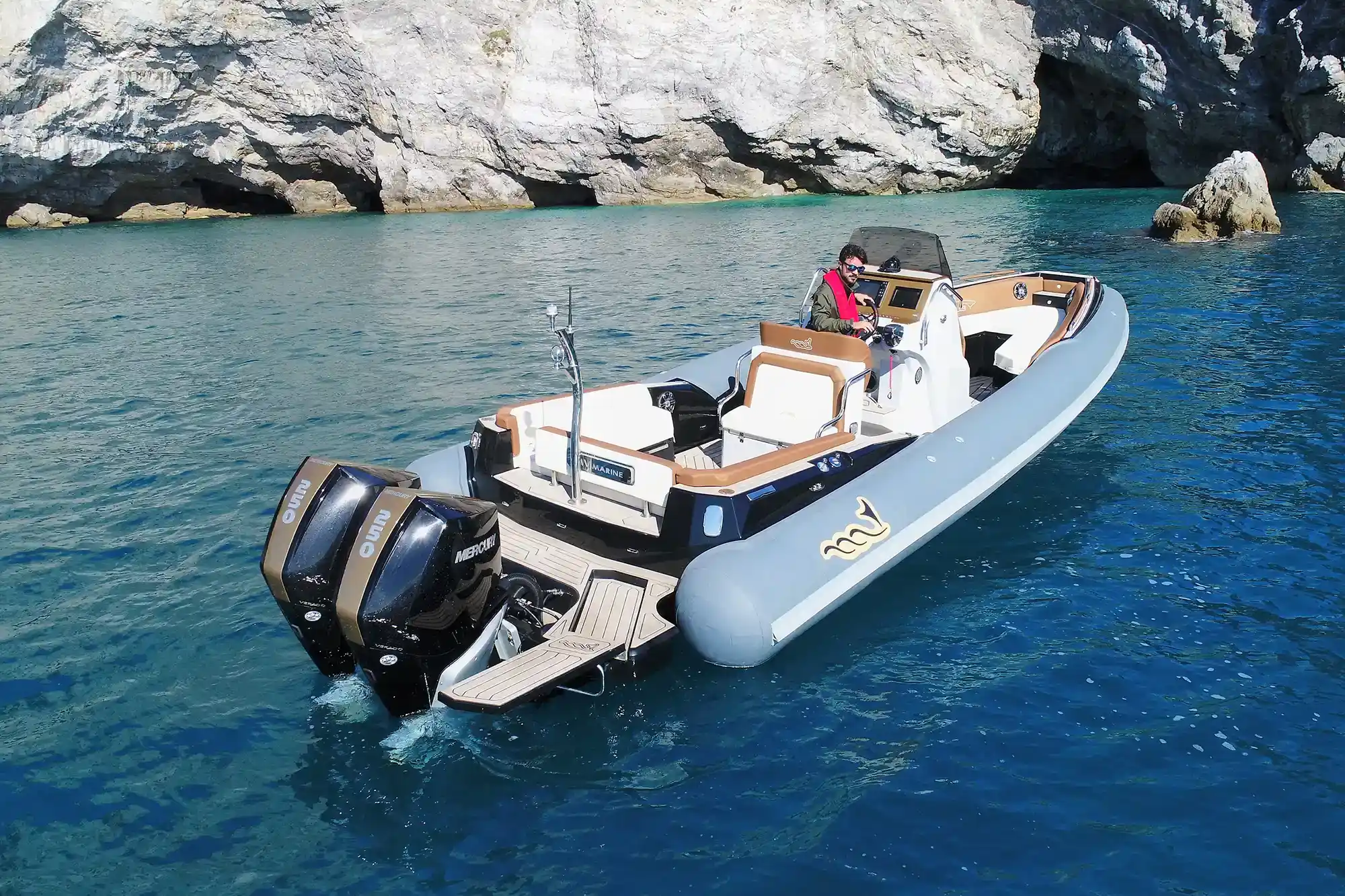 MV Marine Mito 29 Exterior