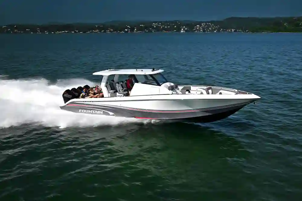 Fountain Powerboats 43SCX