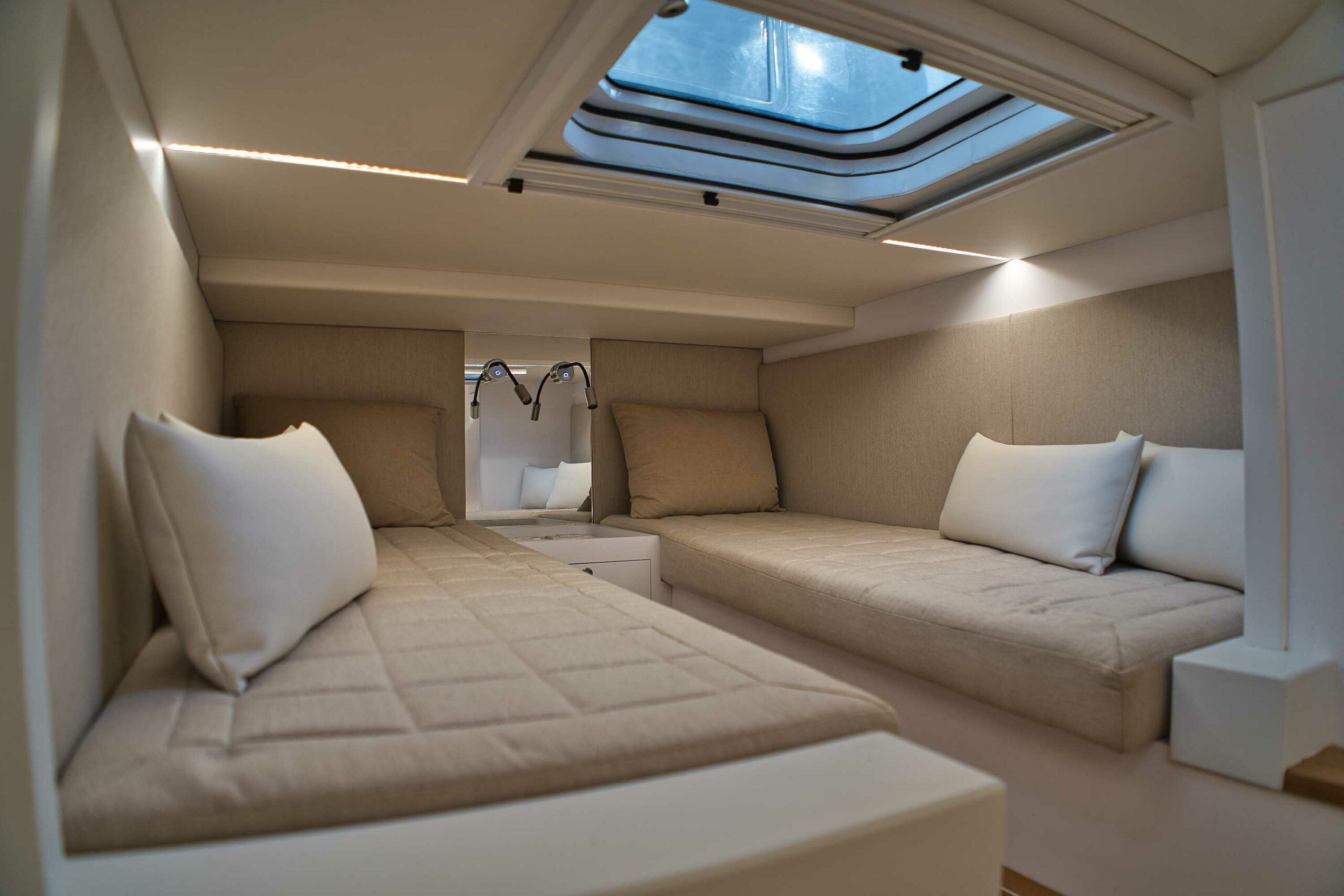 Domina 42 Walkaround Interior