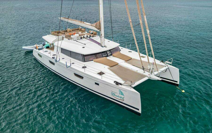 Fountaine Pajot 72