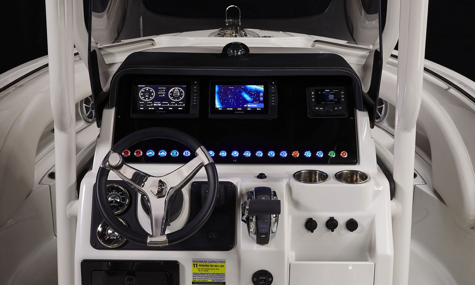 Interior del Crownline 230 CC